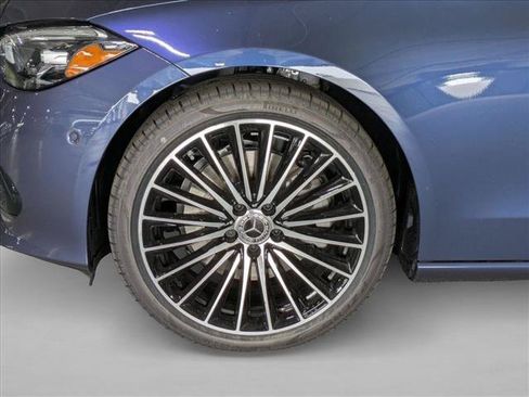 Used 2026 Mercedes-Benz C 300 Sedan image 9