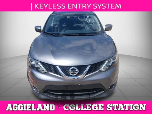 Used 2018 Nissan Rogue Sport SV w/ SV Technology Package image 5