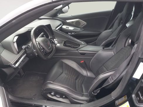 Used 2021 Chevrolet Corvette Stingray Premium Cpe w/ Z51 Performance Package RWD image 6