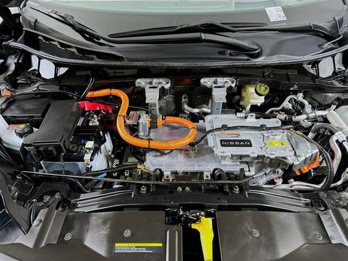 Used 2023 Nissan Ariya FWD image 34