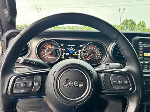 Used 2021 Jeep Wrangler Unlimited Sport AWD/4WD image 24