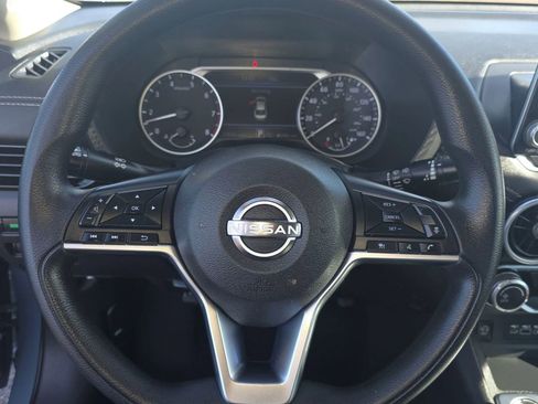 Used 2024 Nissan Sentra SV FWD image 19