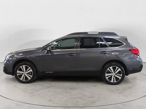 Used 2018 Subaru Outback 2.5i Limited AWD/4WD image 8