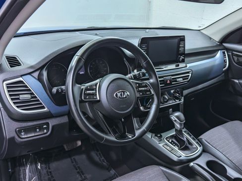 Used 2021 Kia Seltos S image 12
