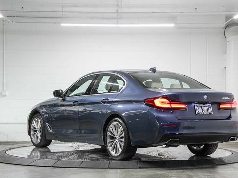 Certified 2023 BMW 530e w/ Premium Package image 4