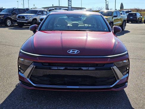 Used 2025 Hyundai Sonata SEL image 2