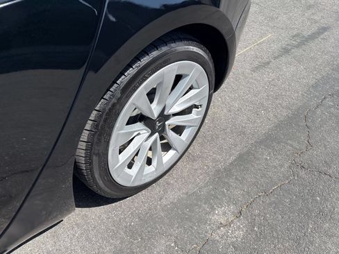 Used 2023 Tesla Model 3 Standard Range RWD image 33