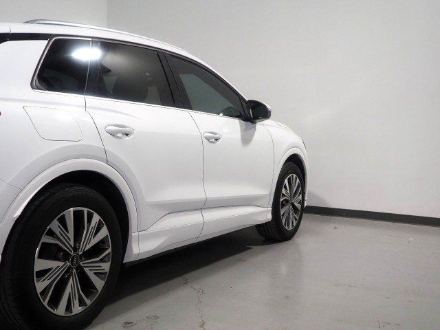 Used 2023 Audi Q4 e-tron Premium Plus w/ Premium Plus RWD image 46