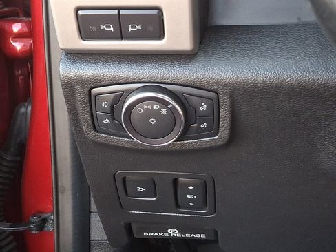 Used 2020 Ford F350 Lariat AWD/4WD image 25