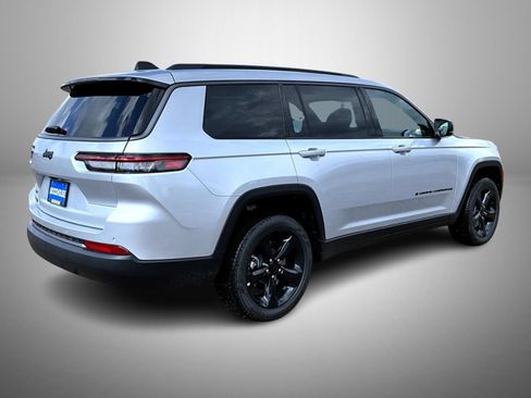 New 2026 Jeep Grand Cherokee L Limited w/ Limited Altitude Package AWD/4WD image 5