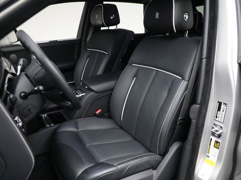 Certified 2023 Rolls-Royce Phantom Sedan w/ The Phantom Package image 29