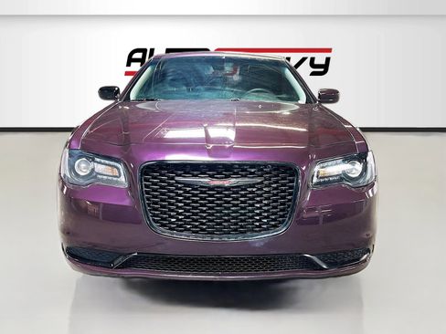 Used 2021 Chrysler 300 Touring w/ Sport Appearance Package RWD image 2