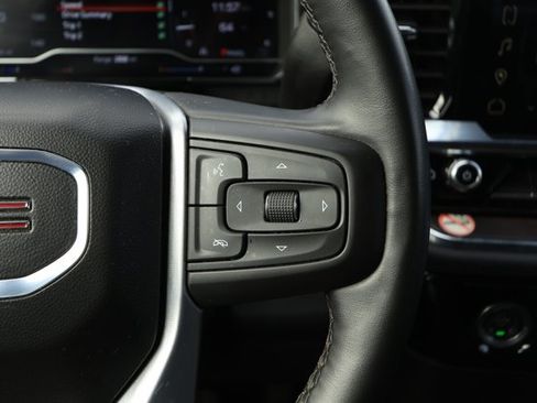 Used 2024 GMC Sierra 1500 SLT image 15