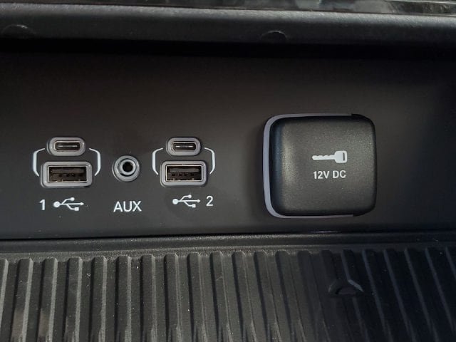 New 2027 Jeep Grand Cherokee Altitude AWD/4WD image 32