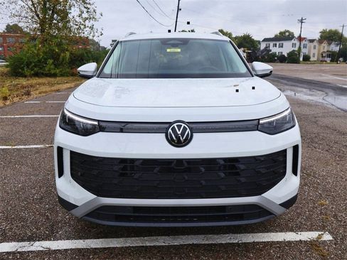 New 2025 Volkswagen Tiguan S image 8