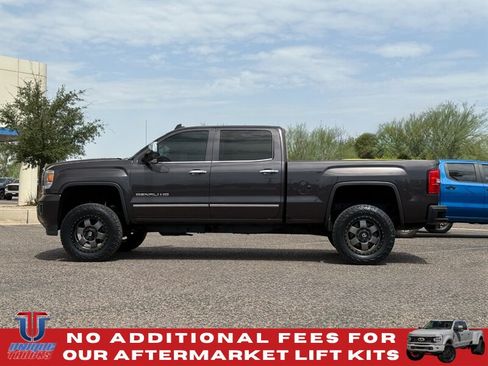 Used 2016 GMC Sierra 2500 Denali w/ Duramax Plus Package AWD/4WD image 8
