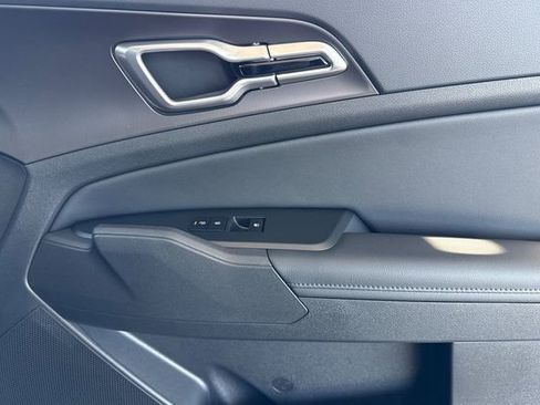 New 2026 Kia Sportage EX image 21