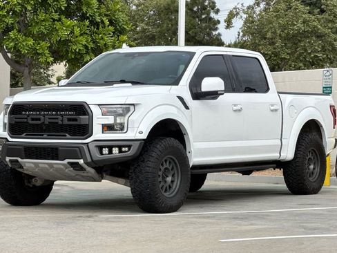 Used 2020 Ford F150 Raptor w/ Equipment Group 802A Luxury AWD/4WD image 10