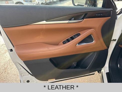 Certified 2025 INFINITI QX60 Sensory image 10