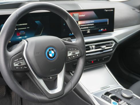 Certified 2023 BMW i4 eDrive40 w/ Premium Package image 10