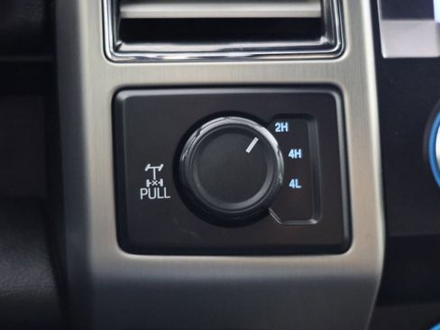Used 2021 Ford F350 Platinum w/ Tremor Off-Road Package AWD/4WD image 18