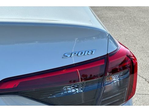 Used 2023 Honda Civic Sport image 11