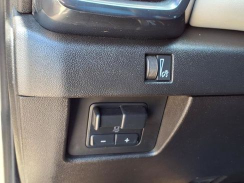 Used 2024 GMC Canyon AT4X AWD/4WD image 15
