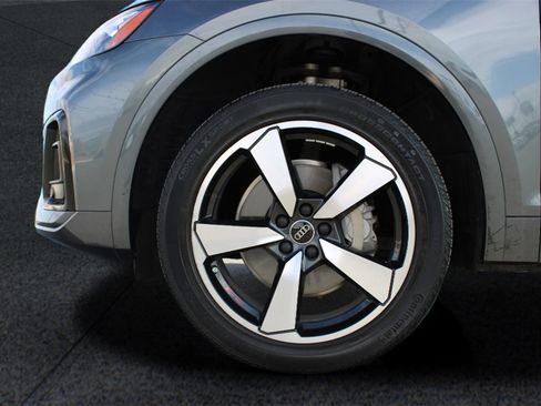 Used 2023 Audi Q5 2.0T Premium Plus image 12