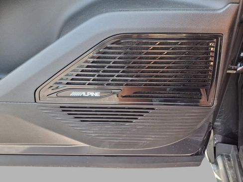 New 2025 Jeep Wagoneer S Limited image 17