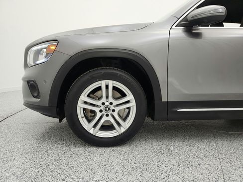 Used 2022 Mercedes-Benz GLB 250 image 17