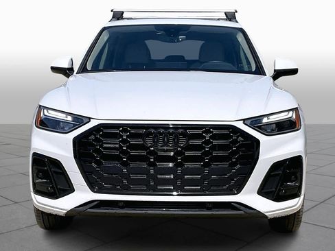 Used 2023 Audi Q5 e Premium Plus w/ Premium Plus Package image 4