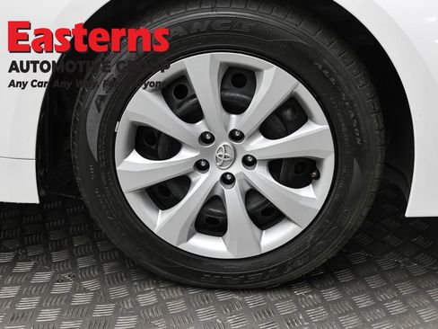 Used 2024 Toyota Corolla LE image 31