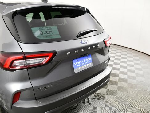 Used 2025 Ford Escape ST-Line Select image 15