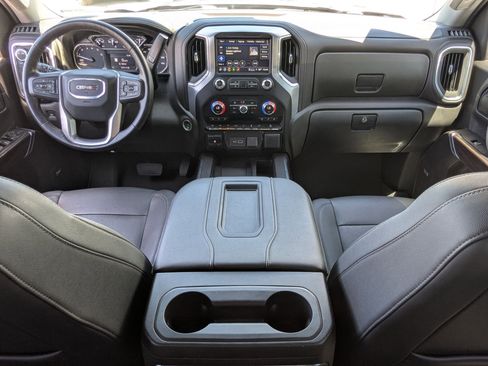 Used 2022 GMC Sierra 1500 SLT AWD/4WD image 25