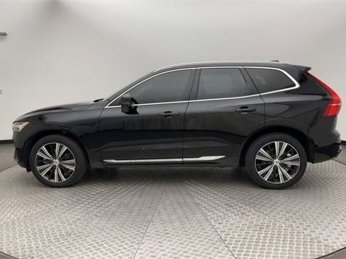 Certified 2023 Volvo XC60 B5 Plus w/ Climate Package image 5