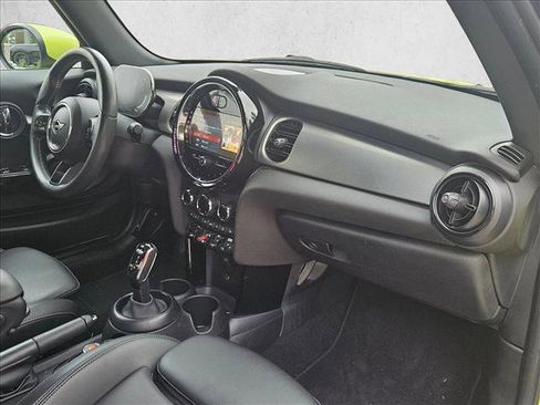 Used 2022 MINI Cooper S image 17