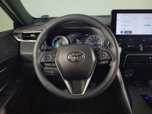 Used 2023 Toyota Venza XLE AWD/4WD image 21