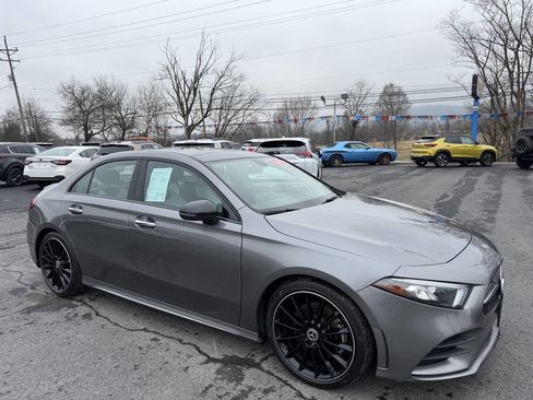 Used 2019 Mercedes-Benz A 220 4MATIC image 2