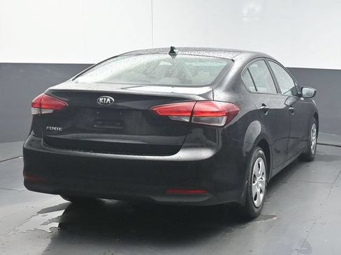 Used 2017 Kia Forte LX FWD image 7