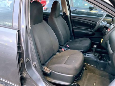 Used 2017 Nissan Versa S Plus image 9