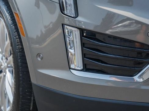 Used 2019 Cadillac XT5 Platinum AWD/4WD image 15