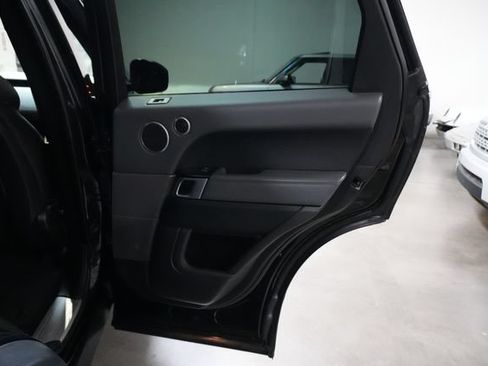 Used 2015 Land Rover Range Rover Sport HSE AWD/4WD image 28