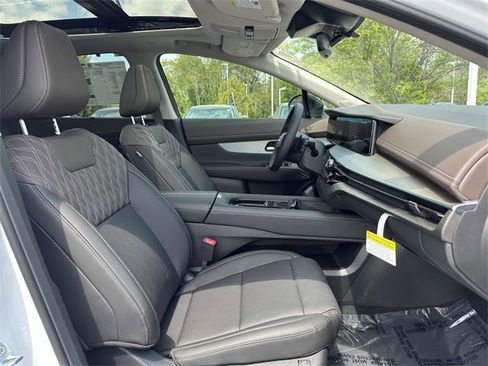 New 2025 Nissan Murano Platinum w/ Cargo Package image 10