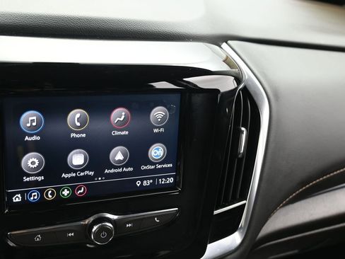 Used 2021 Chevrolet Traverse LS image 19