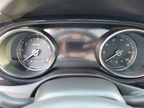 Used 2023 Buick Encore GX Essence w/ Experience Buick Package image 32