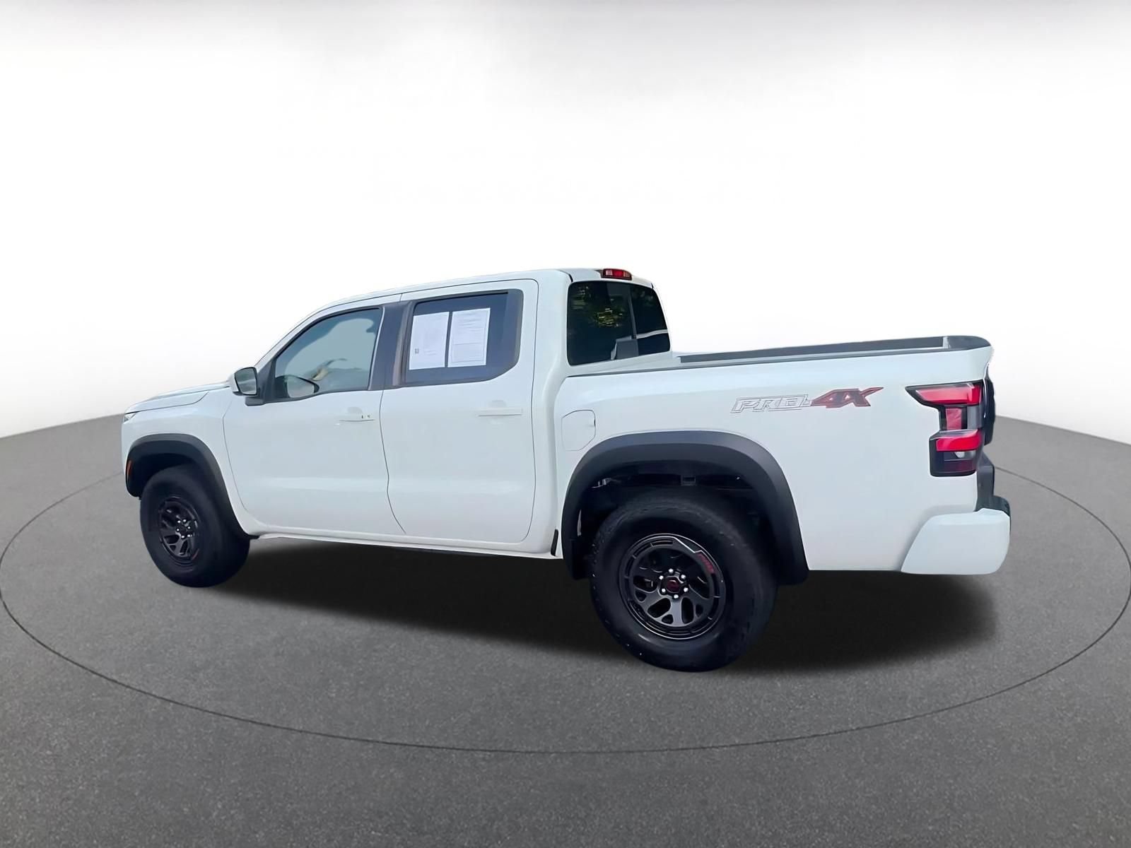 Used 2026 Nissan Frontier PRO-4X AWD/4WD image 9
