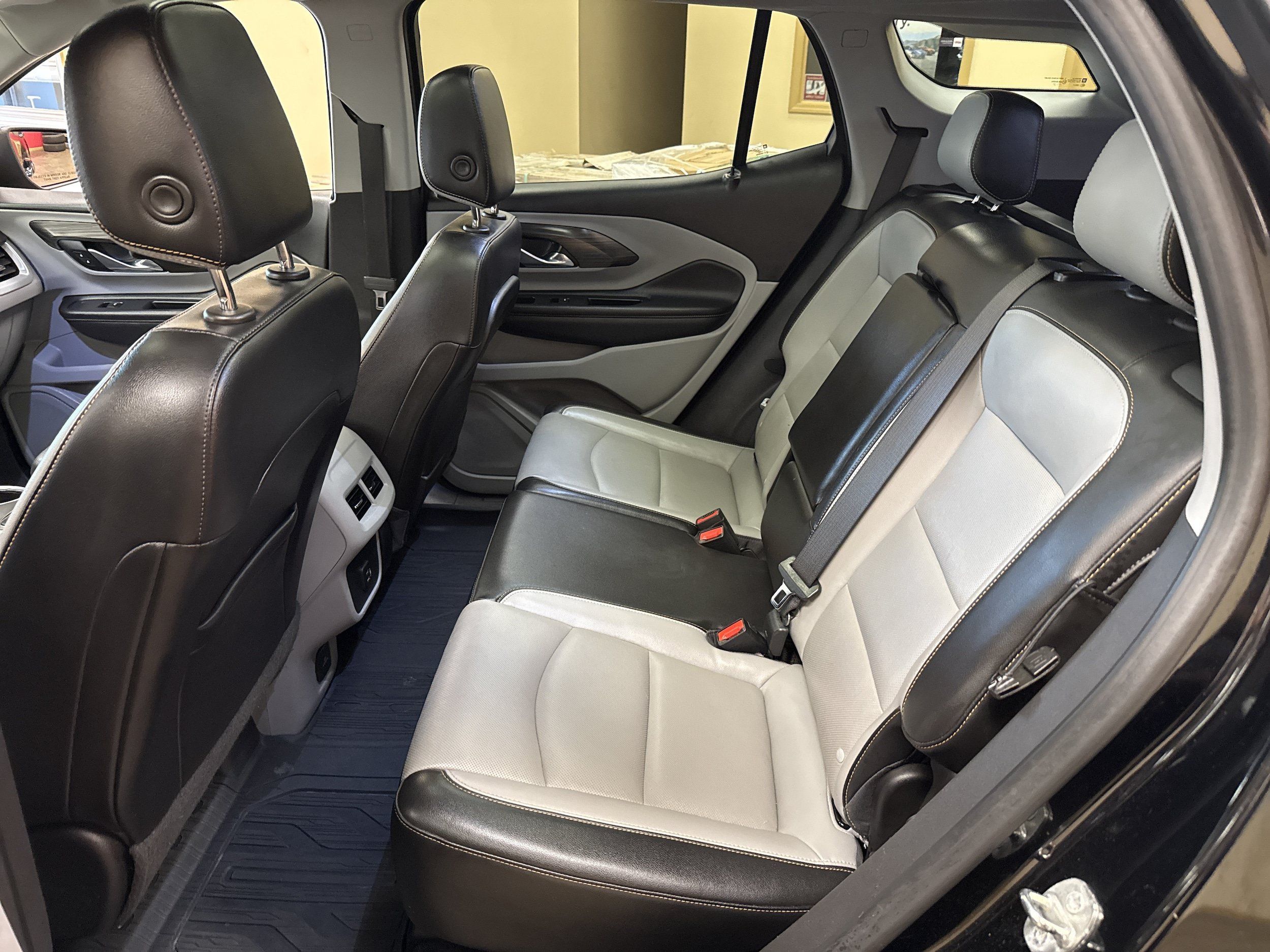 Used 2021 GMC Terrain SLT AWD/4WD image 13