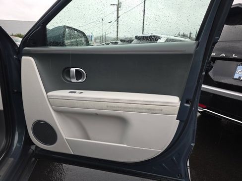 Used 2023 Hyundai Ioniq 5 Limited image 21