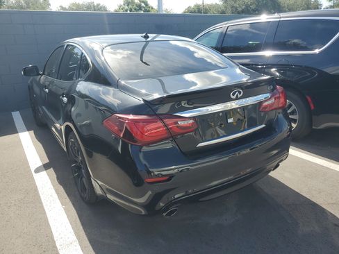 Used 2015 INFINITI Q70 3.7 RWD image 4