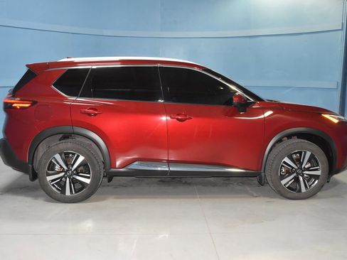 Certified 2021 Nissan Rogue SL w/ Premium Package FWD image 22